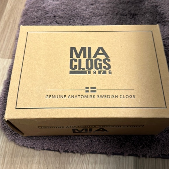 🔥🔥New w/tags Retro vintage Clogs🔥🔥70’s 80’s feel no damage untouched shoe - Picture 1 of 8